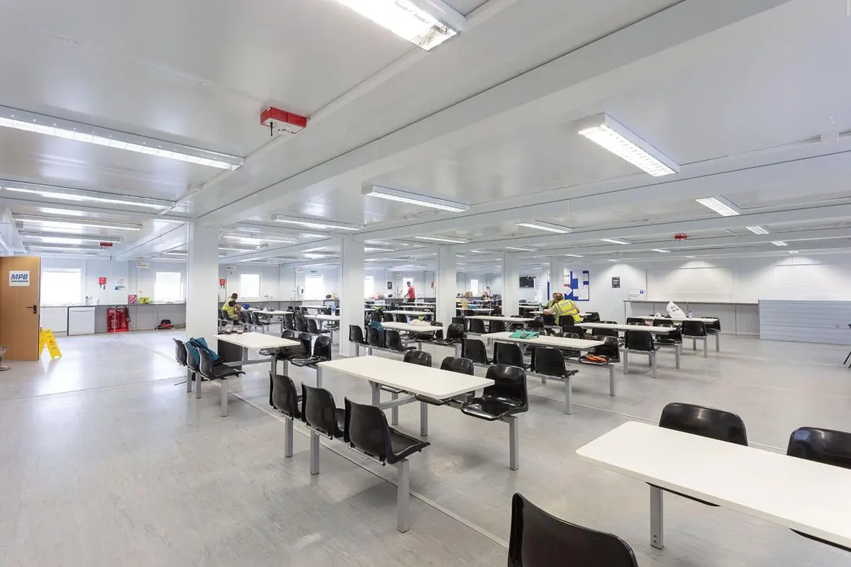 Large modular dining hall